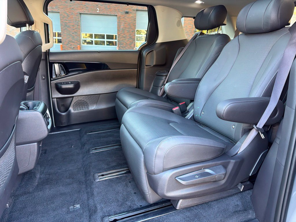 Certified 2026 Kia Carnival SX Prestige FWD image 27