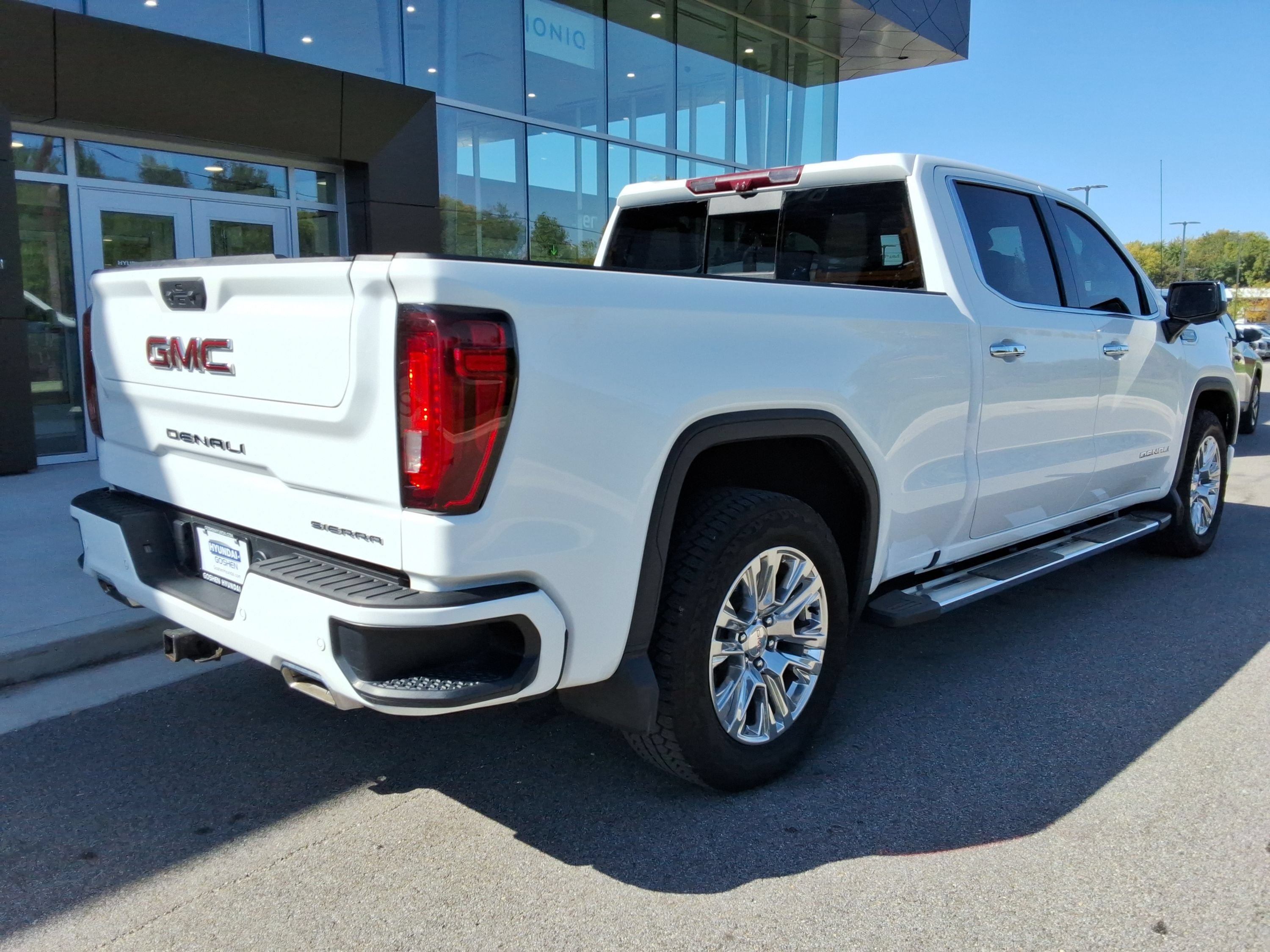 Used 2023 GMC Sierra 1500 Denali w/ Technology Package AWD/4WD image 20