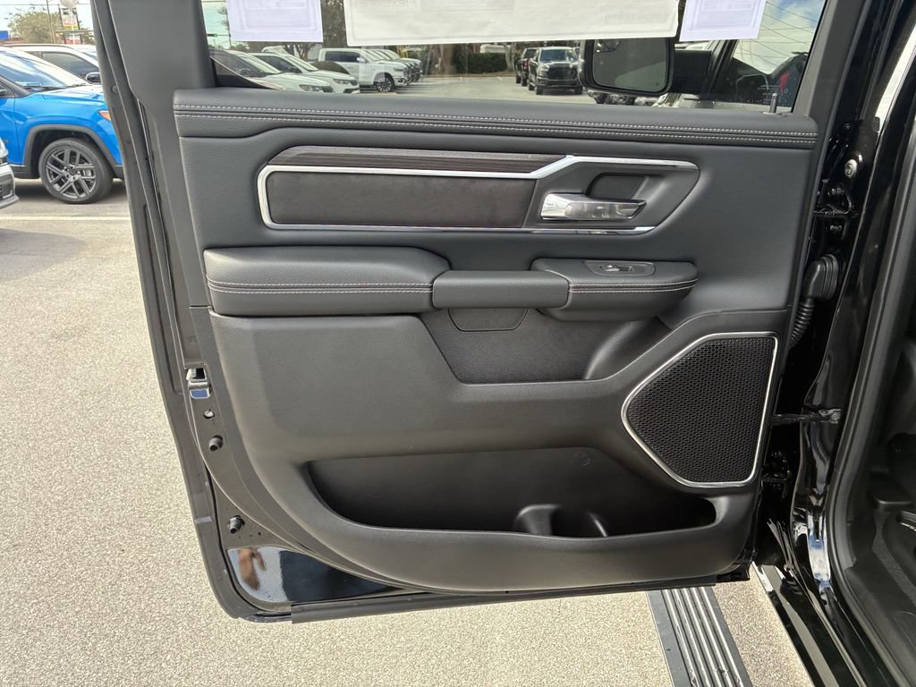 New 2026 RAM 1500 Laramie w/ Laramie Preferred Package AWD/4WD image 28