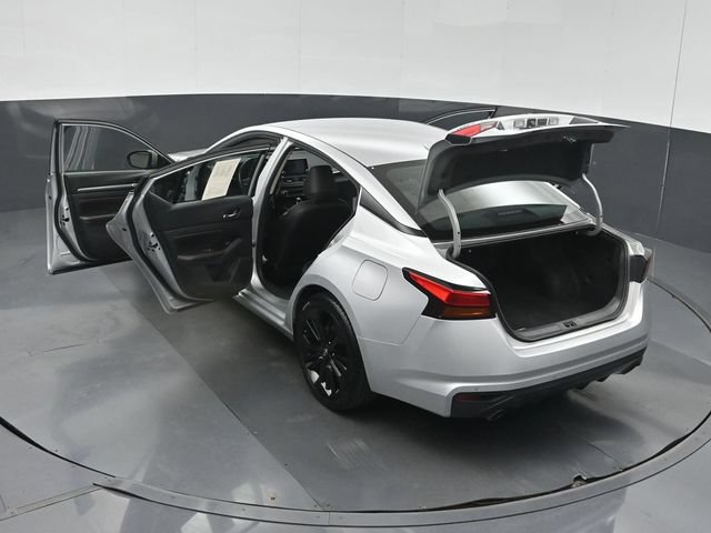 Used 2023 Nissan Altima 2.5 SR FWD image 58