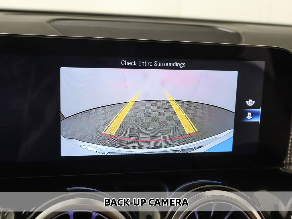 Used 2022 Mercedes-Benz GLB 250 4MATIC image 6