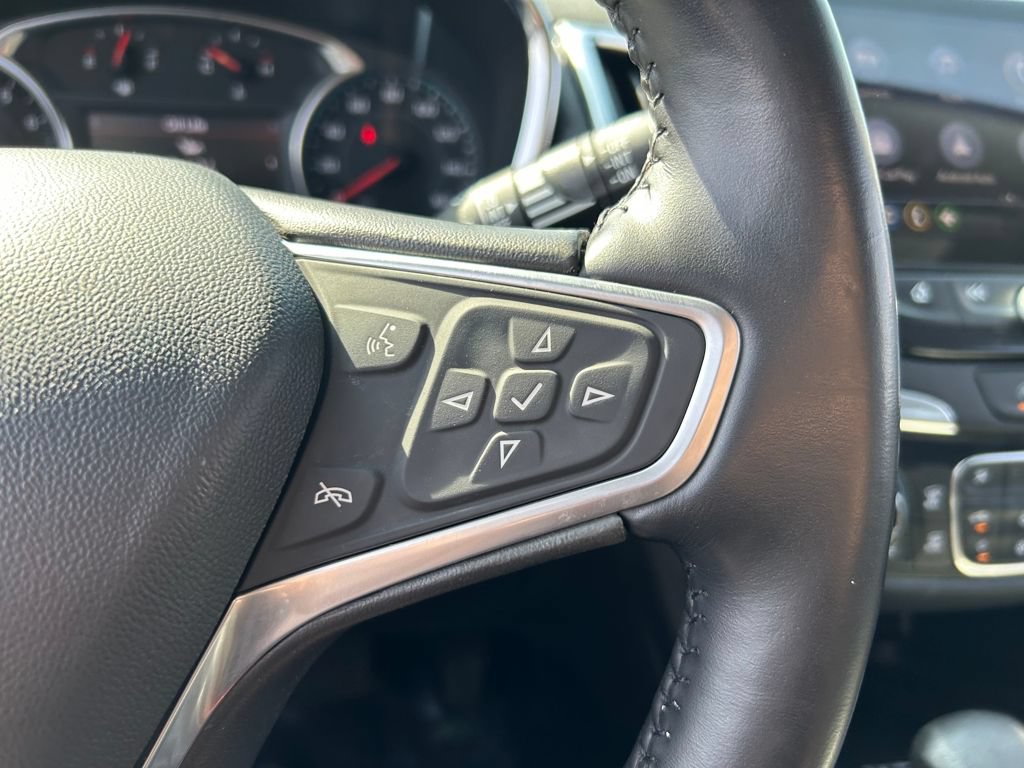 Used 2022 Chevrolet Equinox Premier FWD image 17