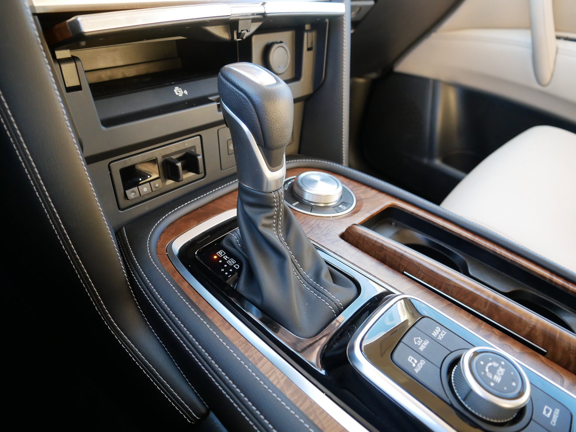 Certified 2024 Nissan Armada SL w/ Cargo Package image 24