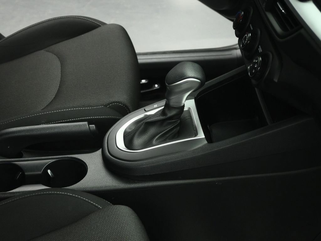 Certified 2024 Kia Forte LXS w/ LXS Technology Package image 57