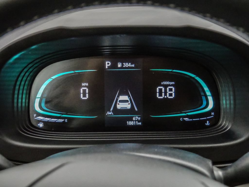 Used 2025 Hyundai Venue SEL FWD image 46