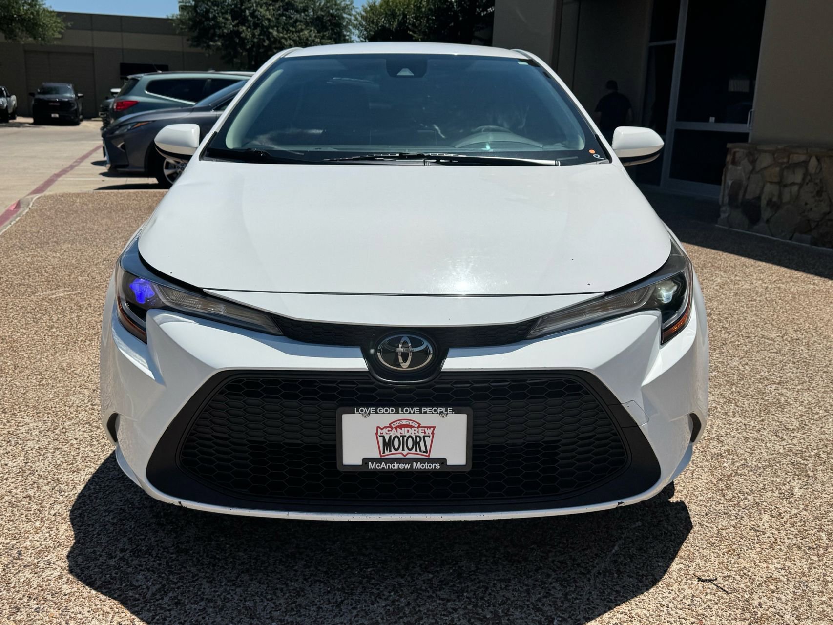 Used 2020 Toyota Corolla LE FWD image 5