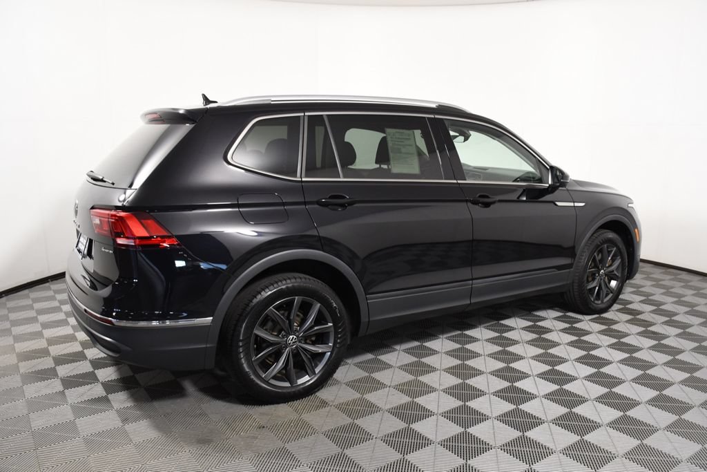 Used 2023 Volkswagen Tiguan SE AWD/4WD image 7