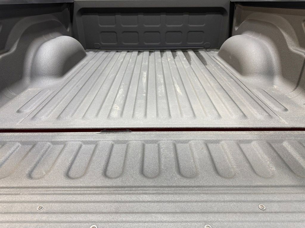 Used 2017 RAM 1500 Laramie image 5