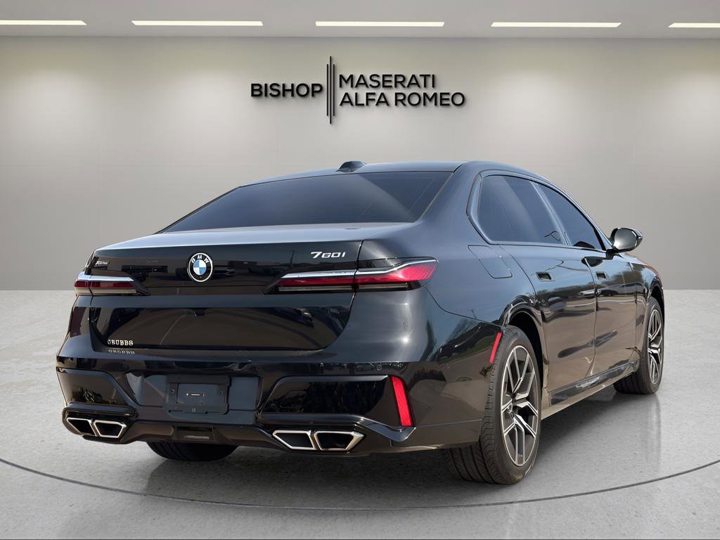Used 2025 BMW 760i xDrive w/ Executive Package AWD/4WD image 6