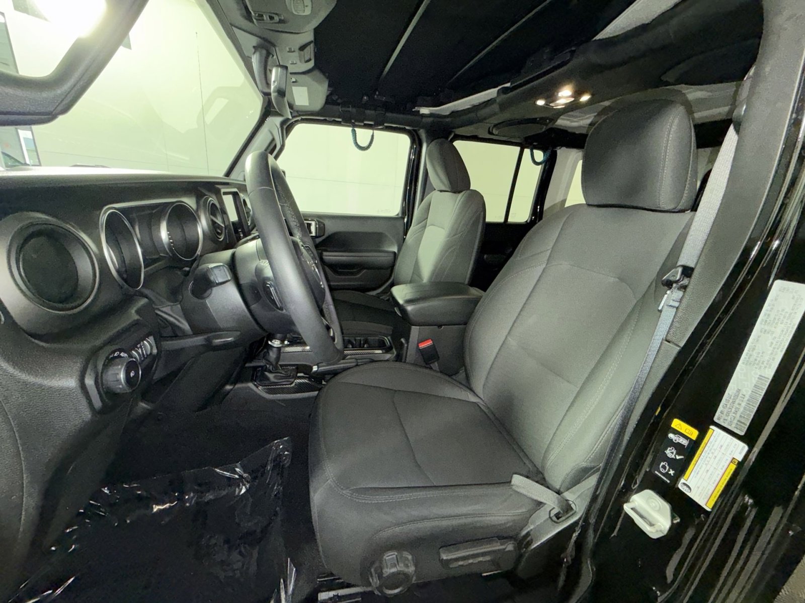 Used 2022 Jeep Wrangler Unlimited Sport image 13