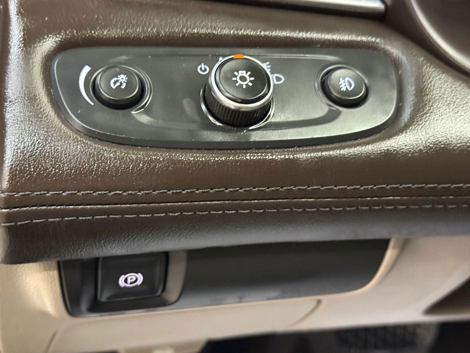 Used 2019 Buick LaCrosse Essence w/ Sights and Sounds Package image 25