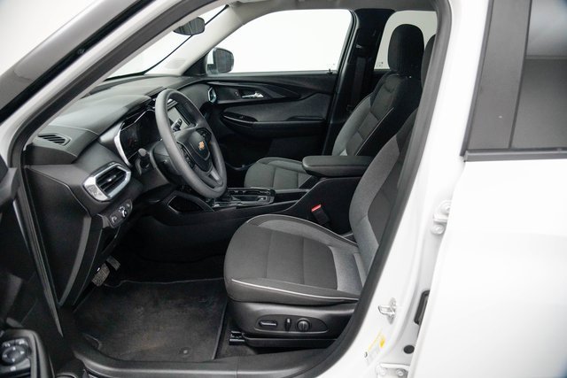 Used 2023 Chevrolet TrailBlazer LT image 23