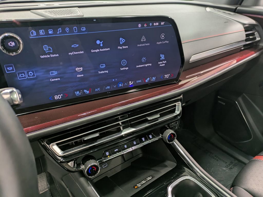 Used 2025 Chevrolet Traverse RS AWD/4WD image 11