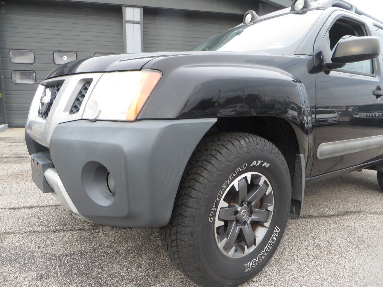 Used 2015 Nissan Xterra PRO-4X w/ Pro-4x Leather Package image 33