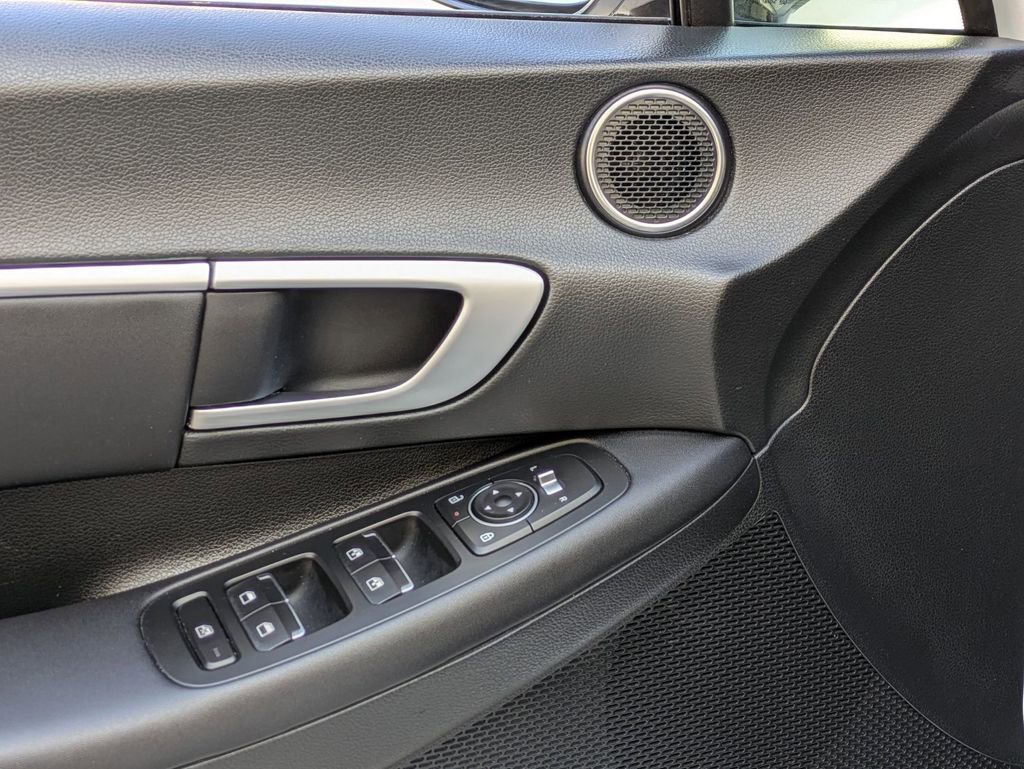 Used 2025 Hyundai Sonata SEL image 13