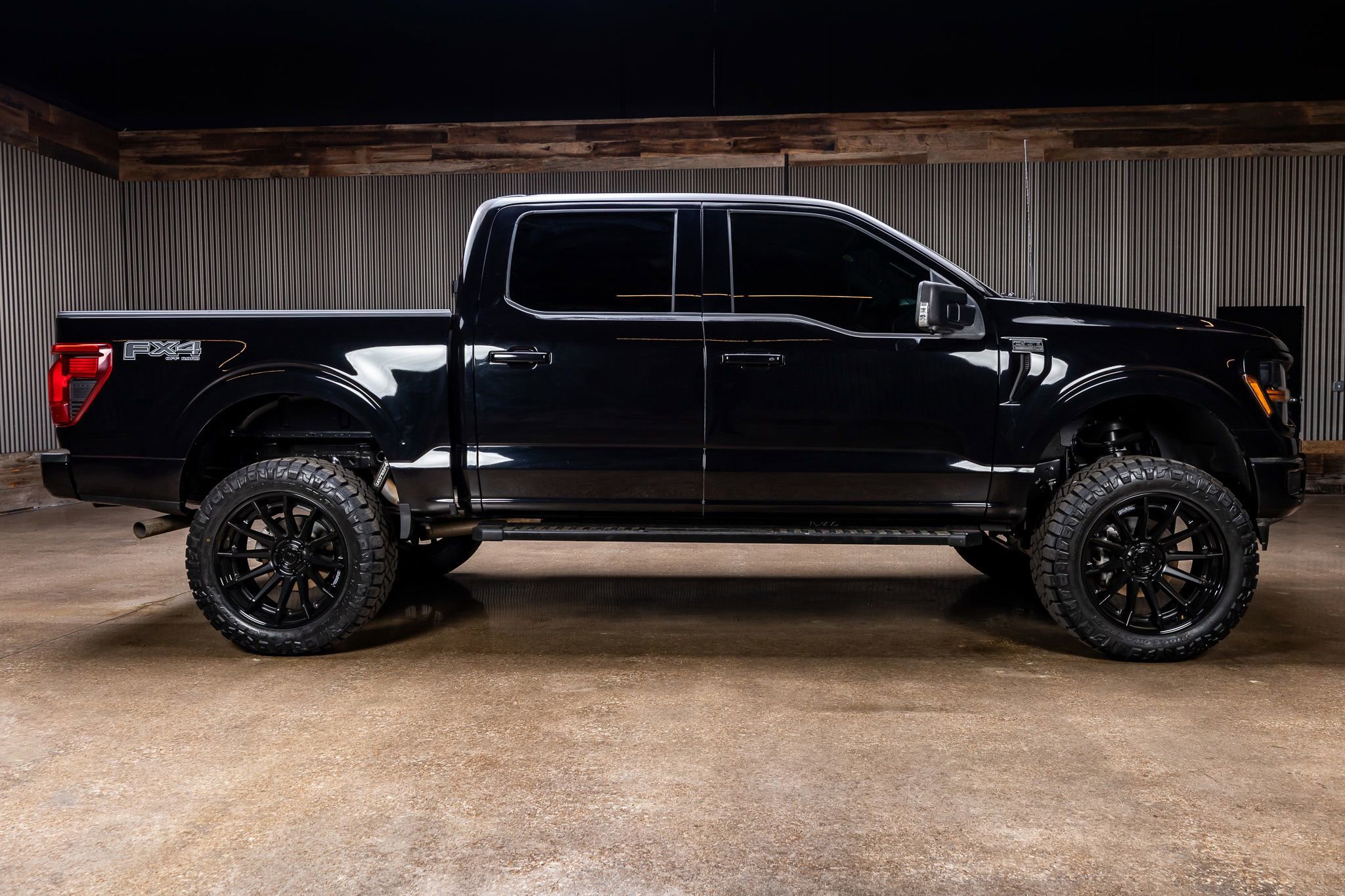 Used 2024 Ford F150 XLT w/ Equipment Group 302A MID image 11