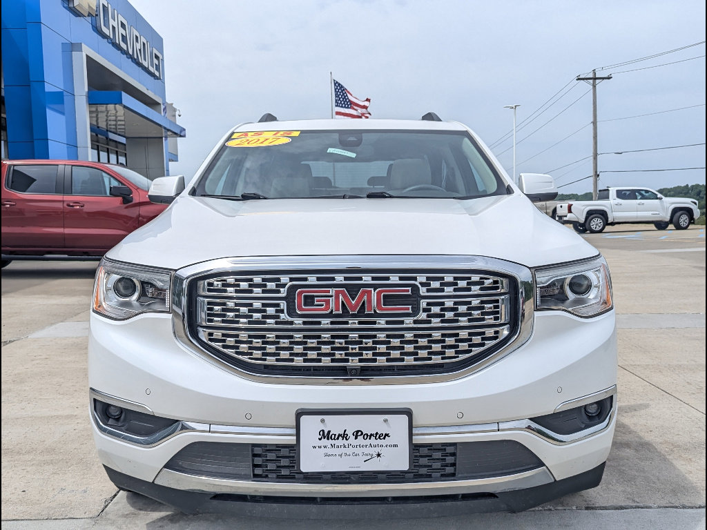 Used 2017 GMC Acadia Denali w/ Technology Package AWD/4WD image 12