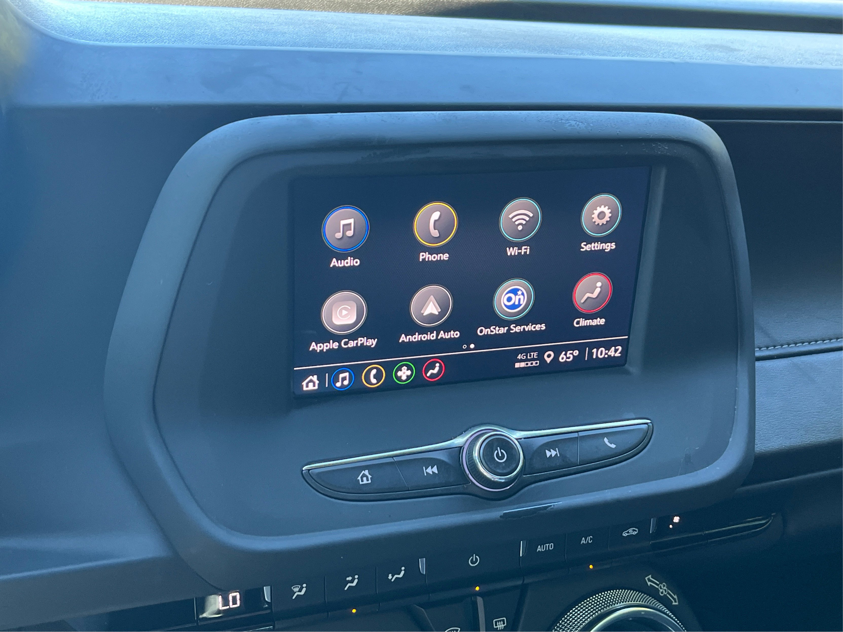 Used 2021 Chevrolet Camaro LT image 43