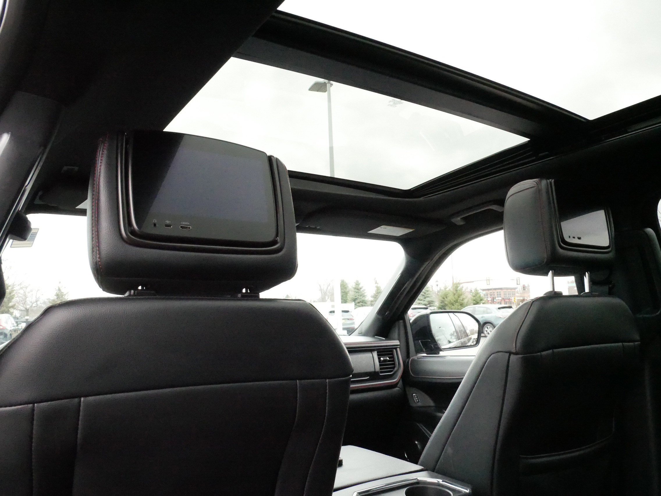 Used 2022 Ford Expedition Max Limited image 38