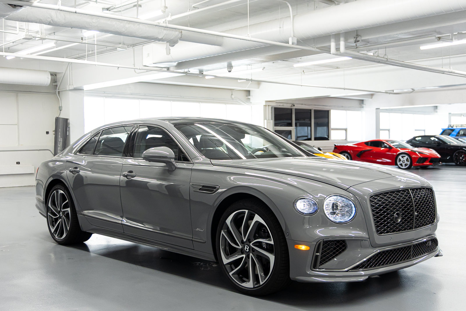 New 2026 Bentley Flying Spur Plug-In Hybrid AWD/4WD image 6