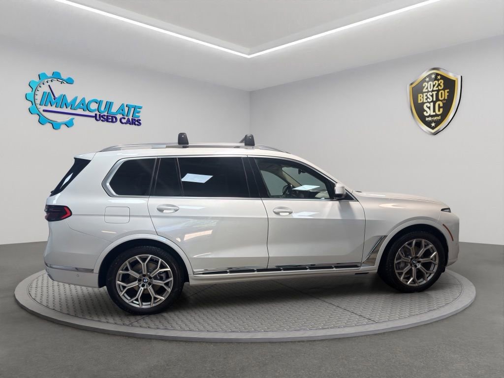 Used 2024 BMW X7 xDrive40i w/ Premium Package AWD/4WD image 6