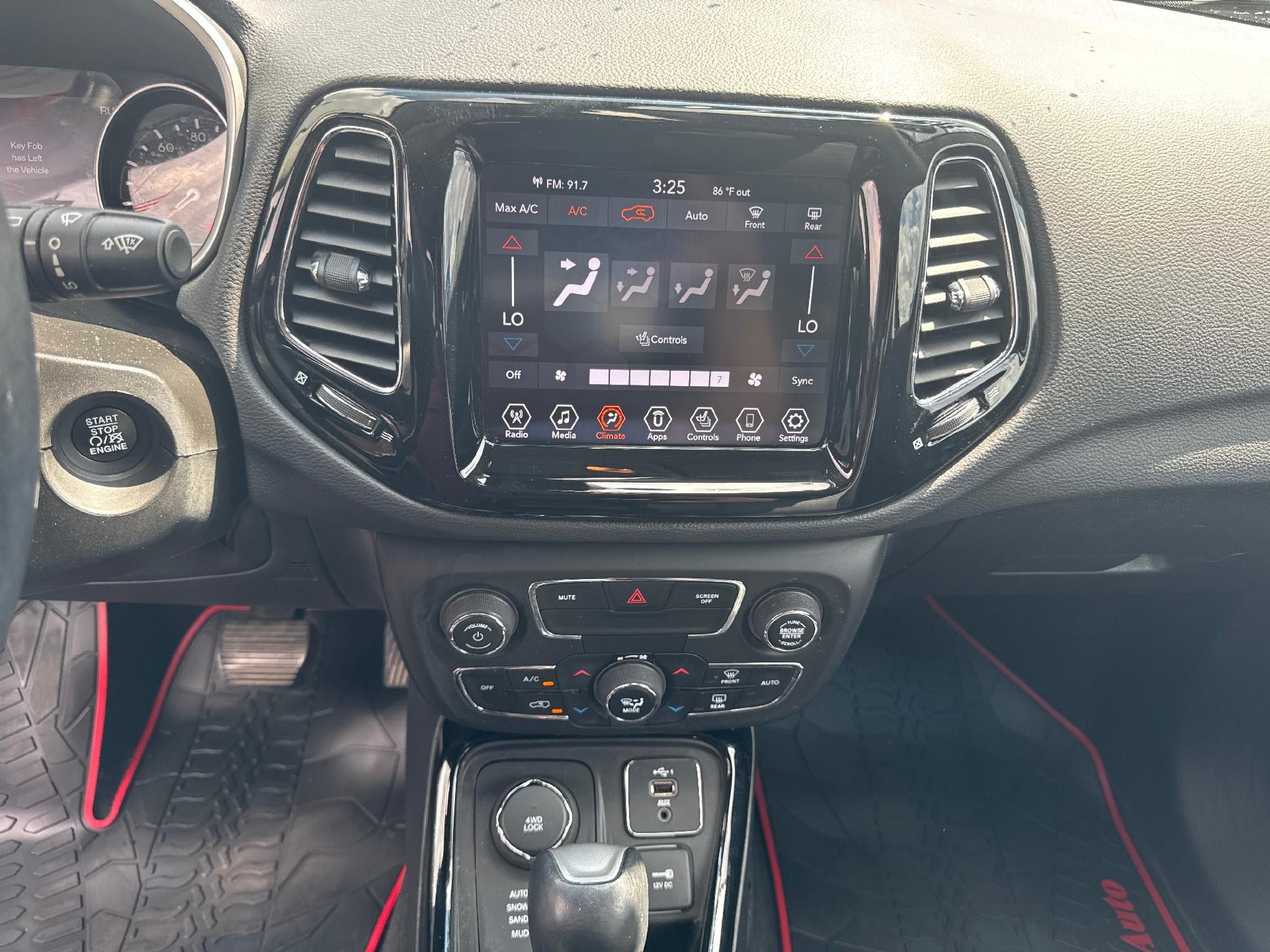 Used 2020 Jeep Compass Limited AWD/4WD image 13