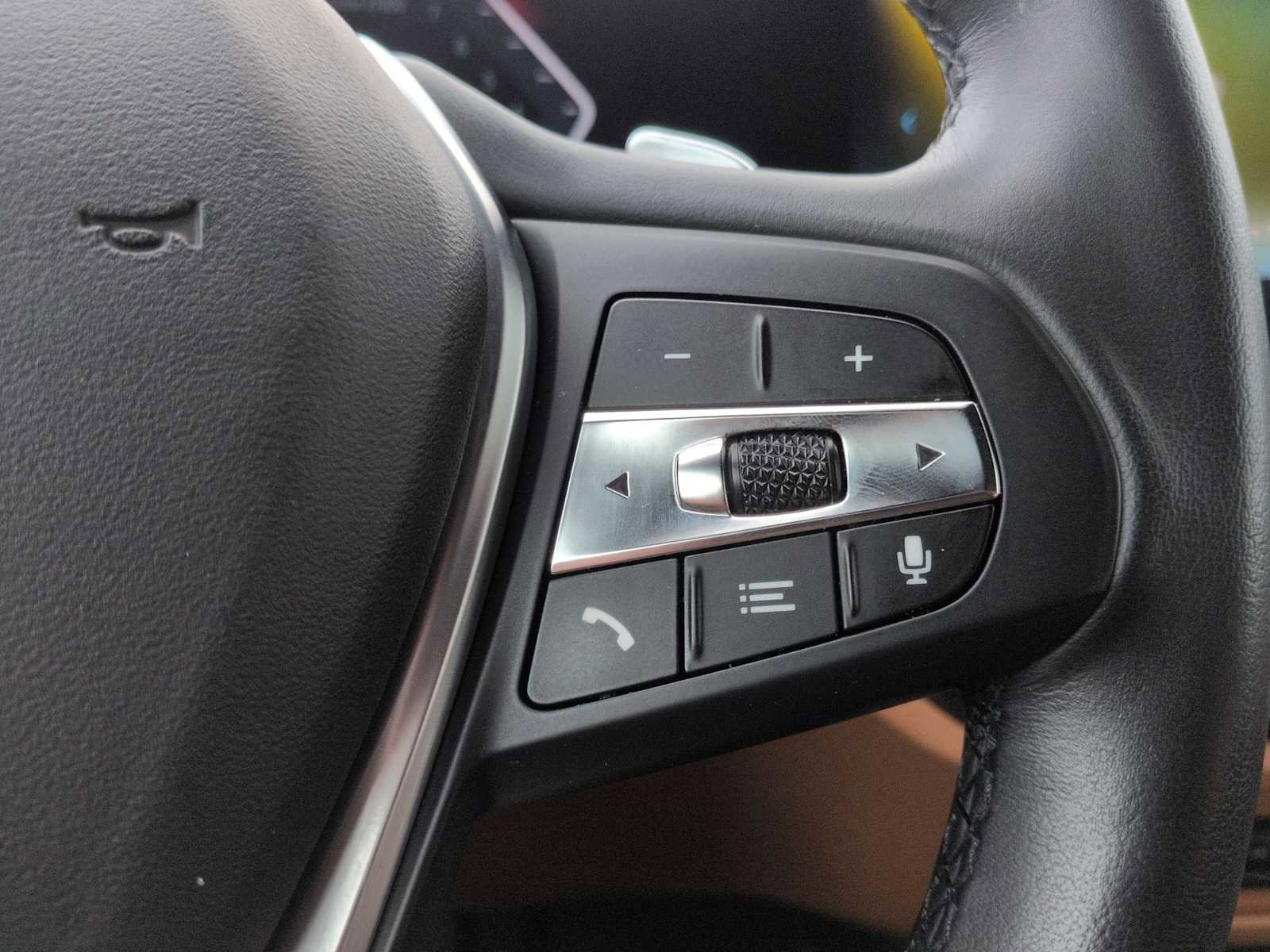 Used 2023 BMW 330i xDrive Sedan w/ Driving Assistance Package image 27