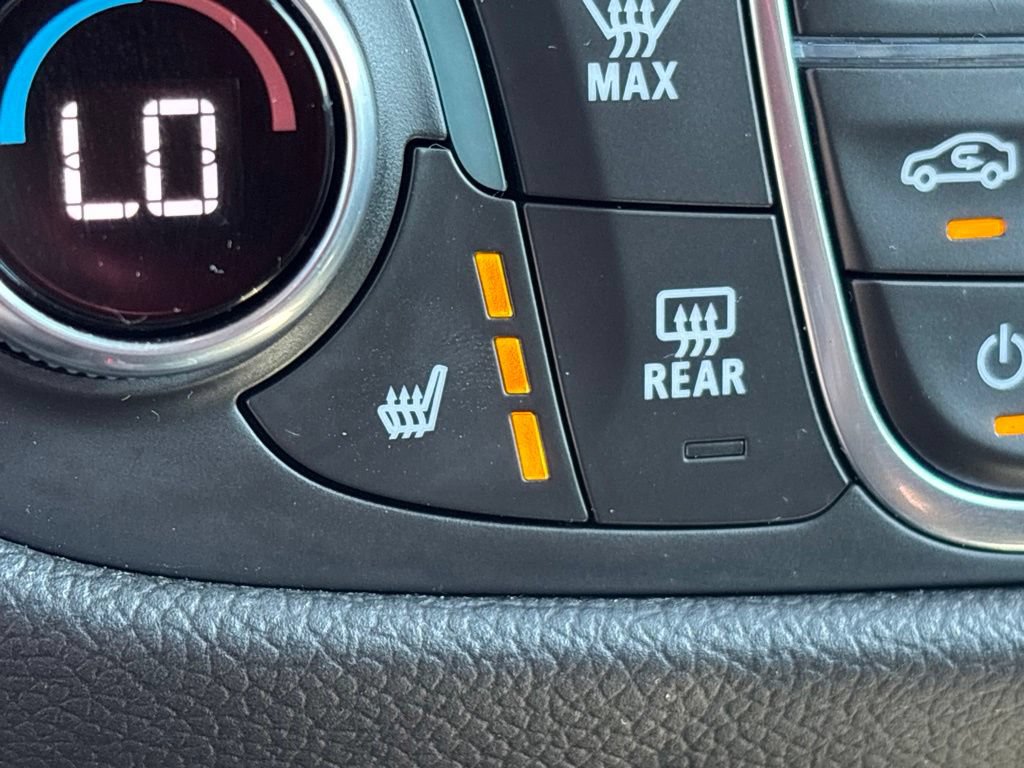 Used 2024 Chevrolet Equinox LT AWD/4WD image 32