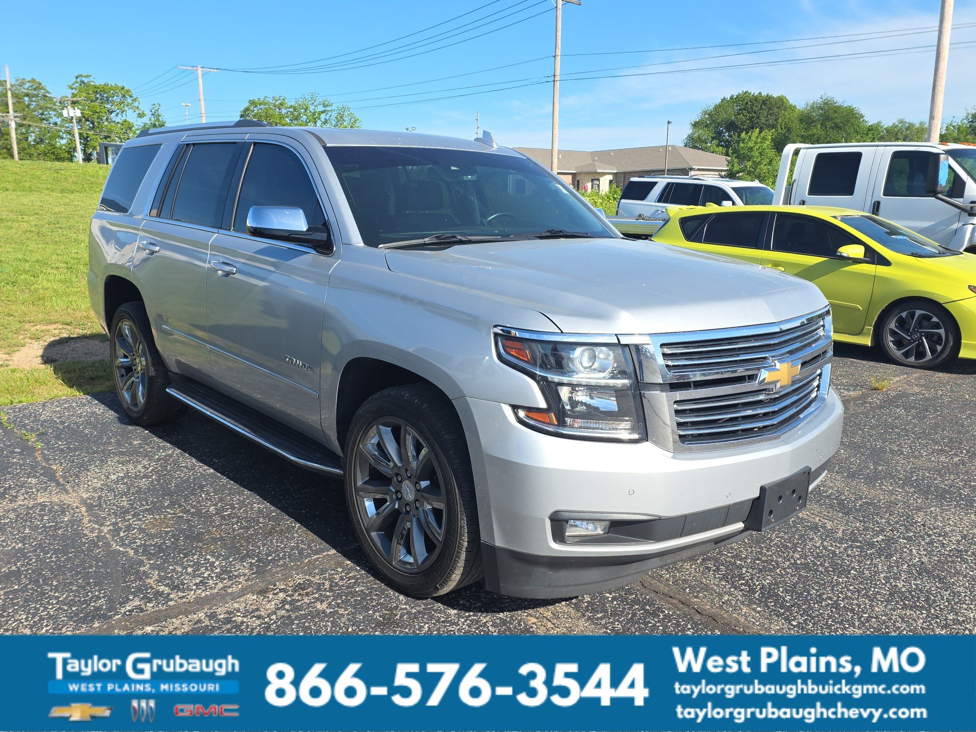 Used 2017 Chevrolet Tahoe Premier AWD/4WD image 1
