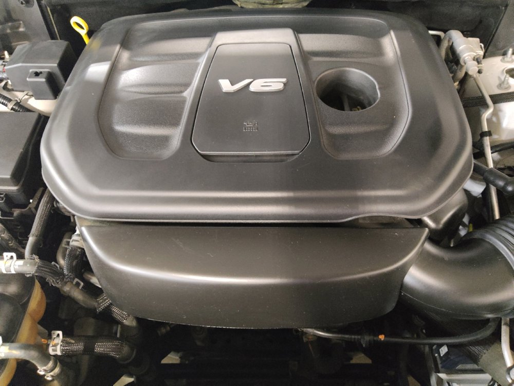 Used 2016 Jeep Grand Cherokee Summit RWD image 30