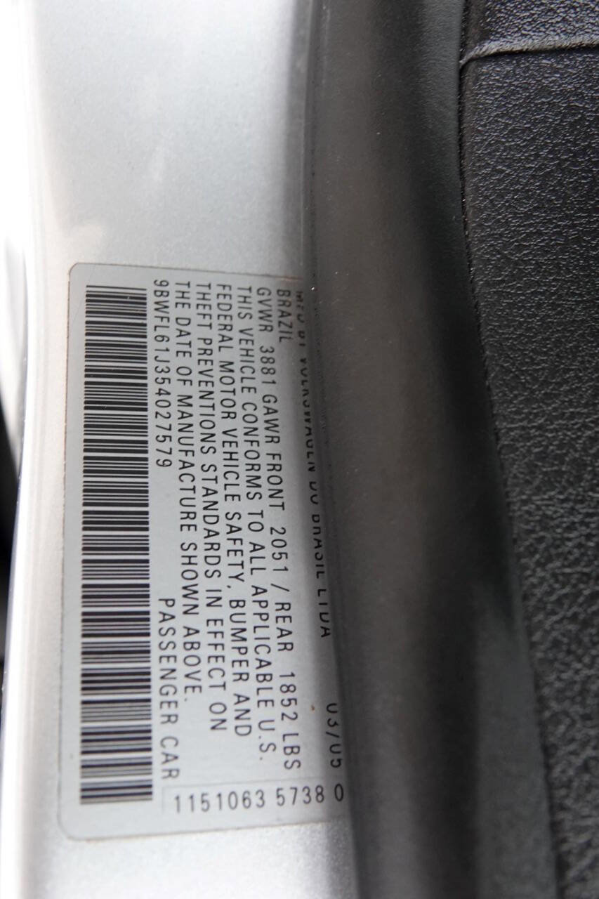 Used 2005 Volkswagen Golf GL image 78