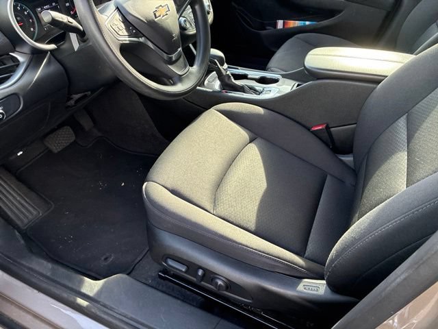 Used 2025 Chevrolet Malibu LT FWD image 14