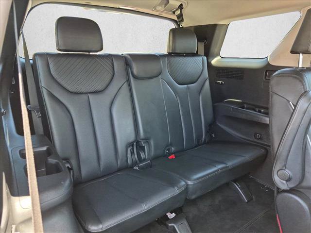 Used 2024 Hyundai Palisade SEL FWD image 21