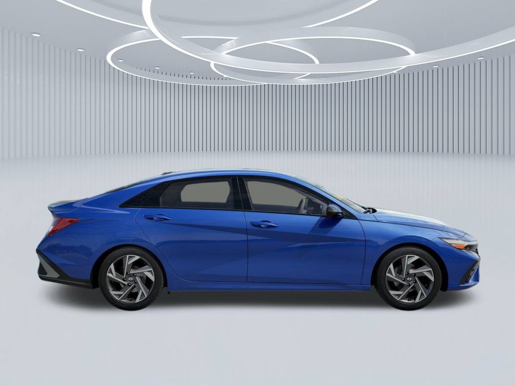 New 2026 Hyundai Elantra SEL Sport Premium FWD image 7