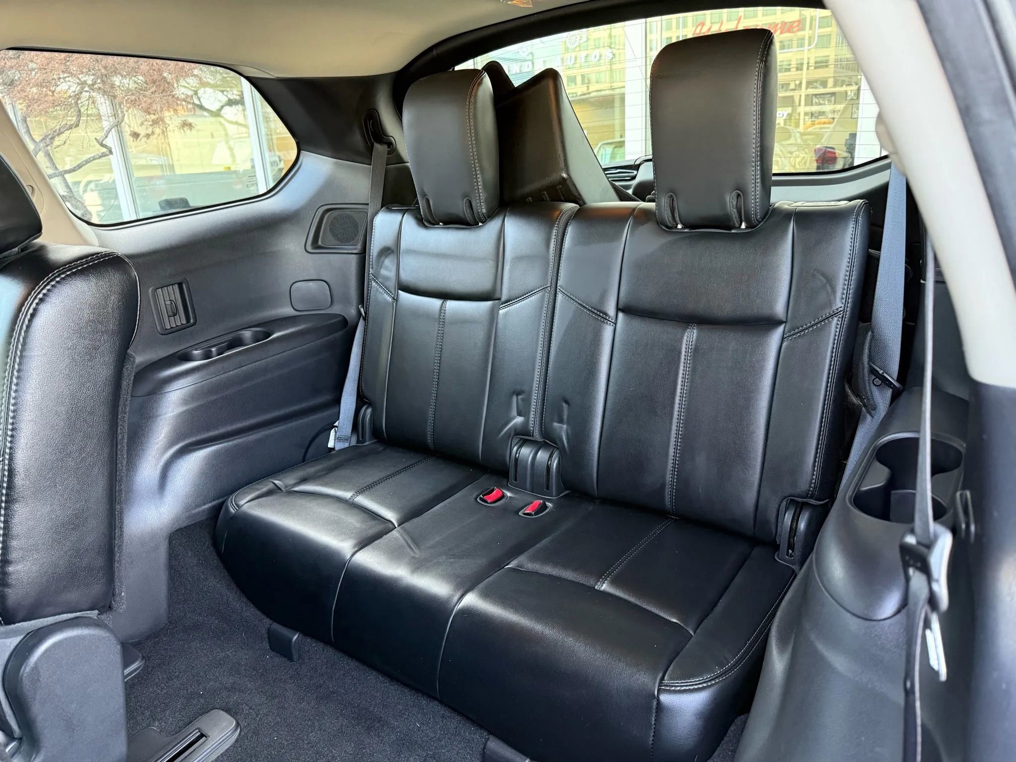 Used 2015 Nissan Pathfinder SL w/ SL Tech Package image 31