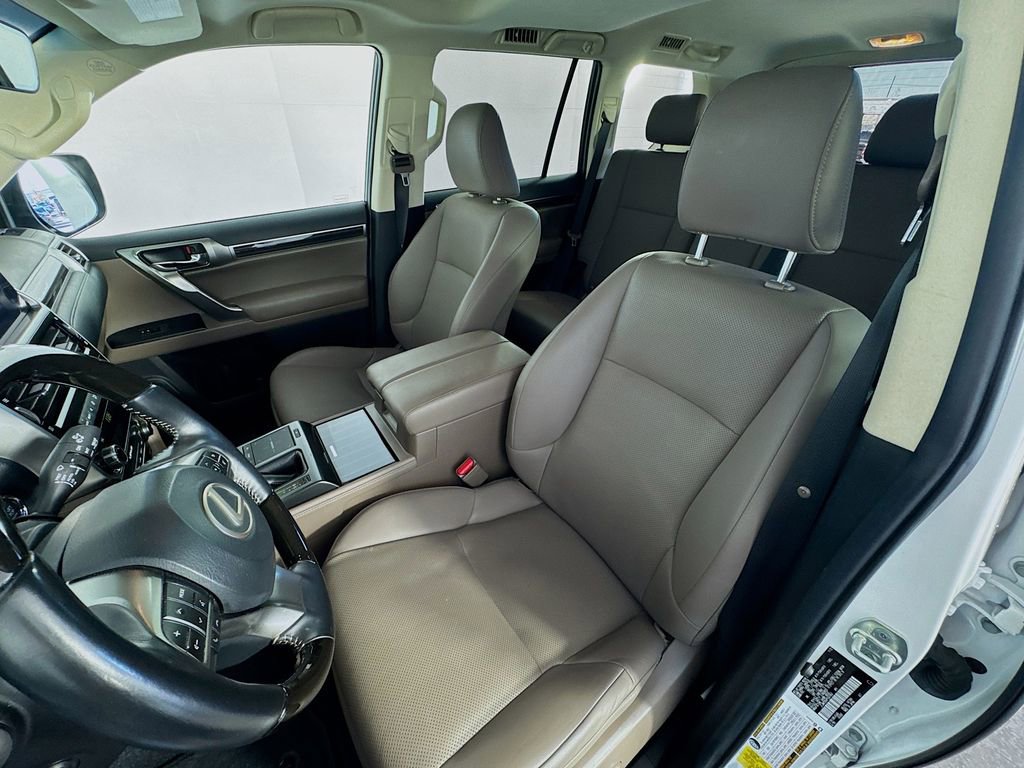 Used 2023 Lexus GX 460 Premium image 21