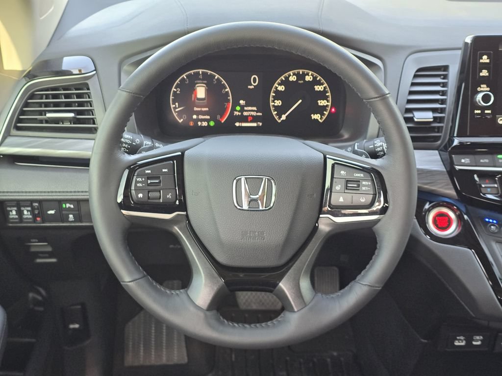 Used 2026 Honda Odyssey Elite image 16