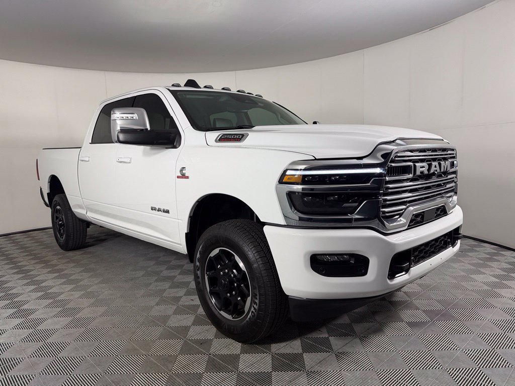 Used 2026 RAM 2500 Laramie AWD/4WD image 4