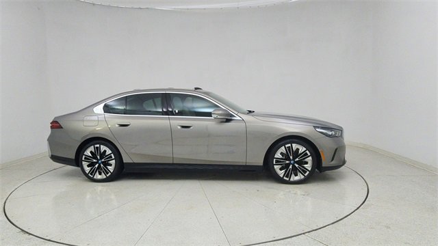Used 2025 BMW i5 xDrive40 image 67