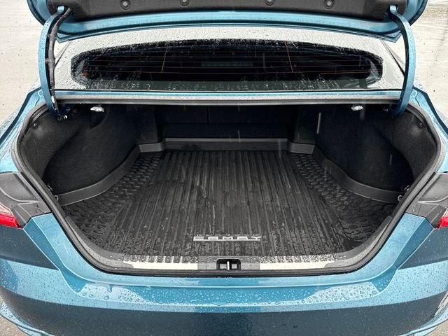 Used 2025 Toyota Camry XSE w/ Premium Package image 18