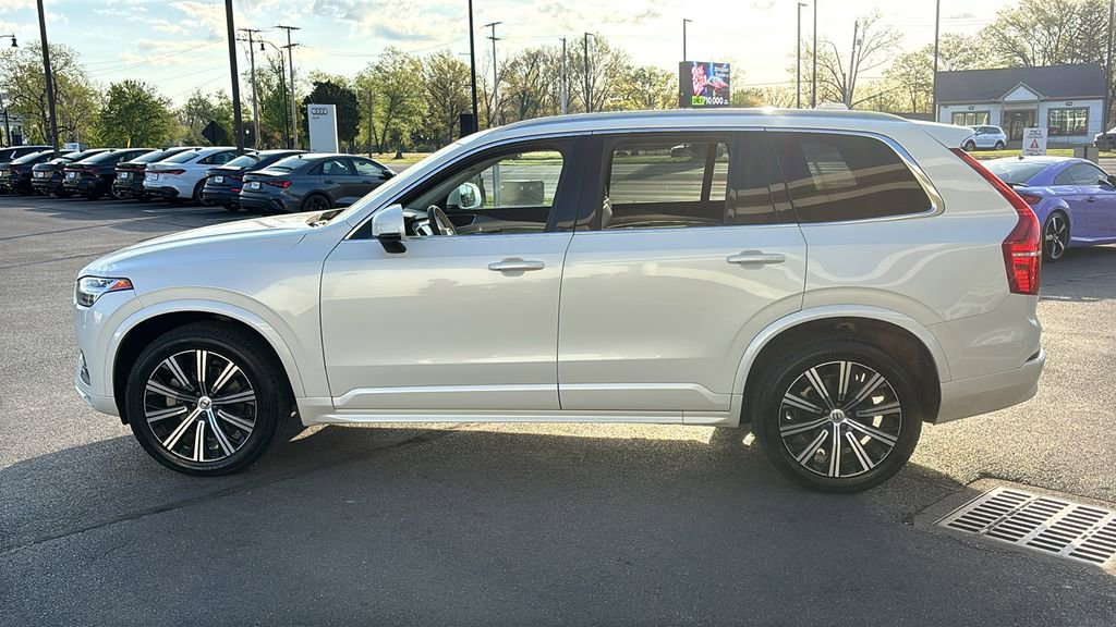 Used 2023 Volvo XC90 B5 Core w/ Climate Package image 3
