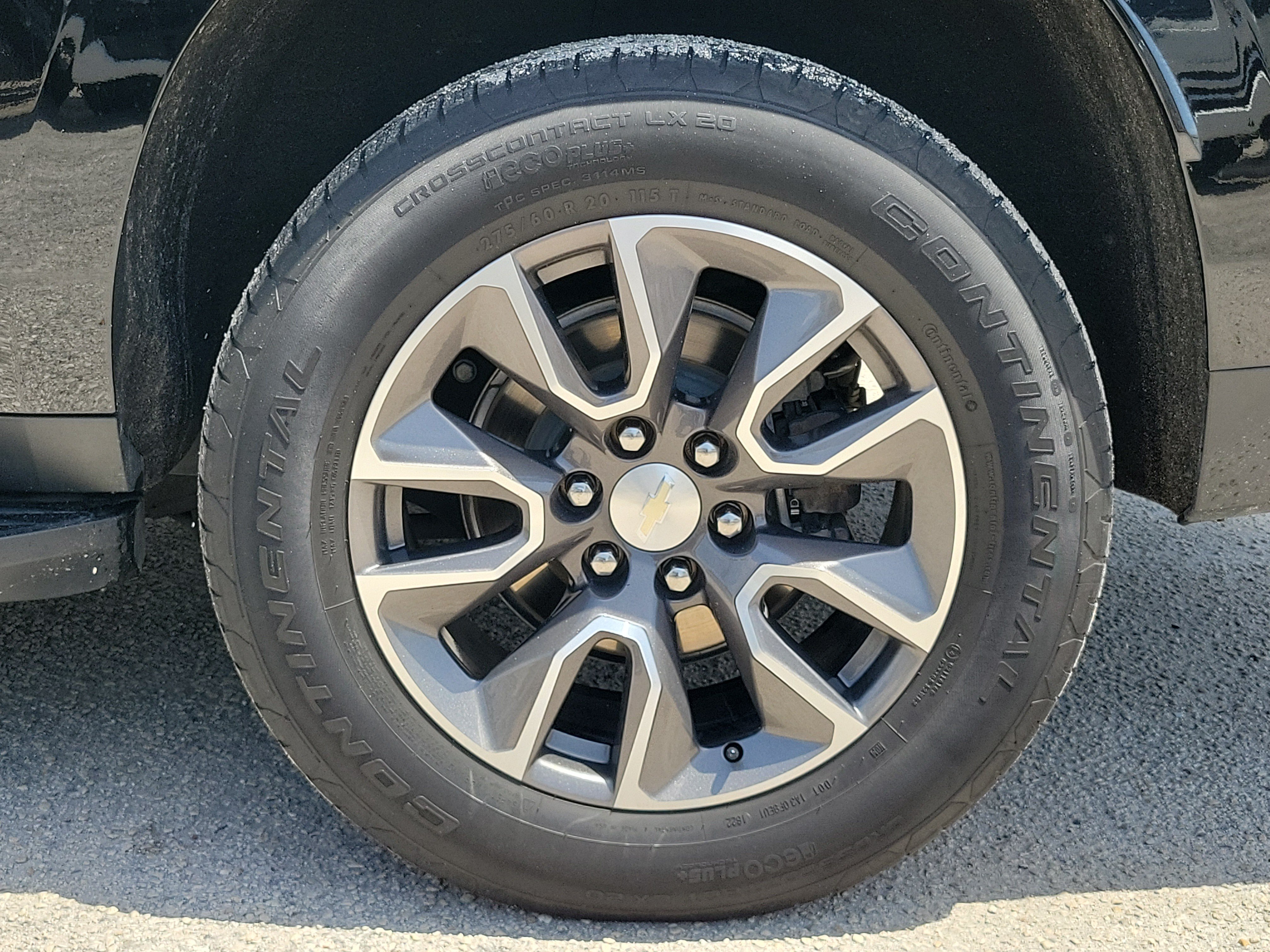 Used 2023 Chevrolet Suburban RST w/ Luxury Package RWD image 9