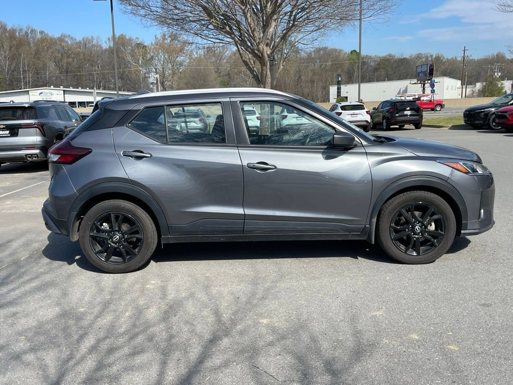Used 2023 Nissan Kicks SV FWD image 9