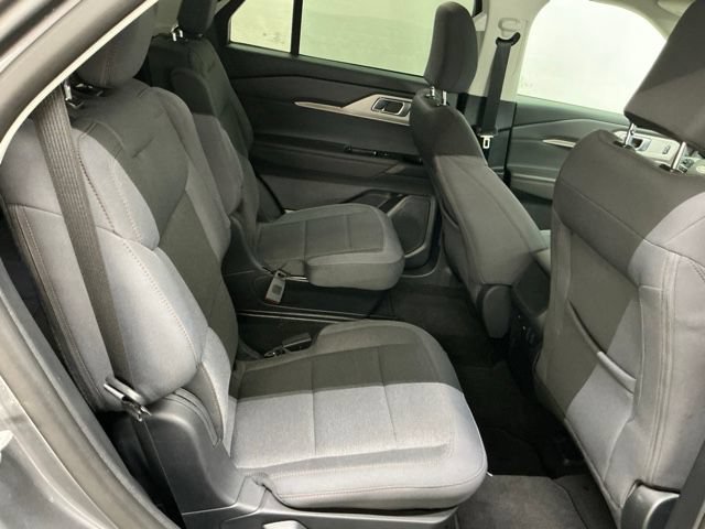 Used 2026 Ford Explorer Active AWD/4WD image 19