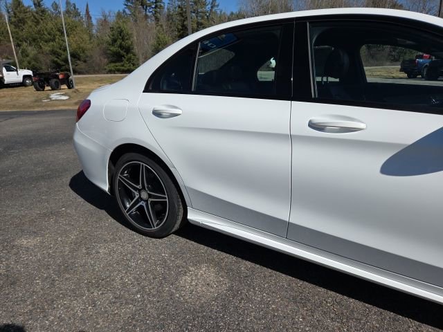 Used 2017 Mercedes-Benz C 300 4MATIC Sedan image 29