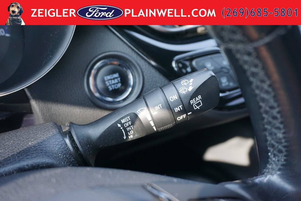 Used 2018 Toyota C-HR XLE FWD image 26