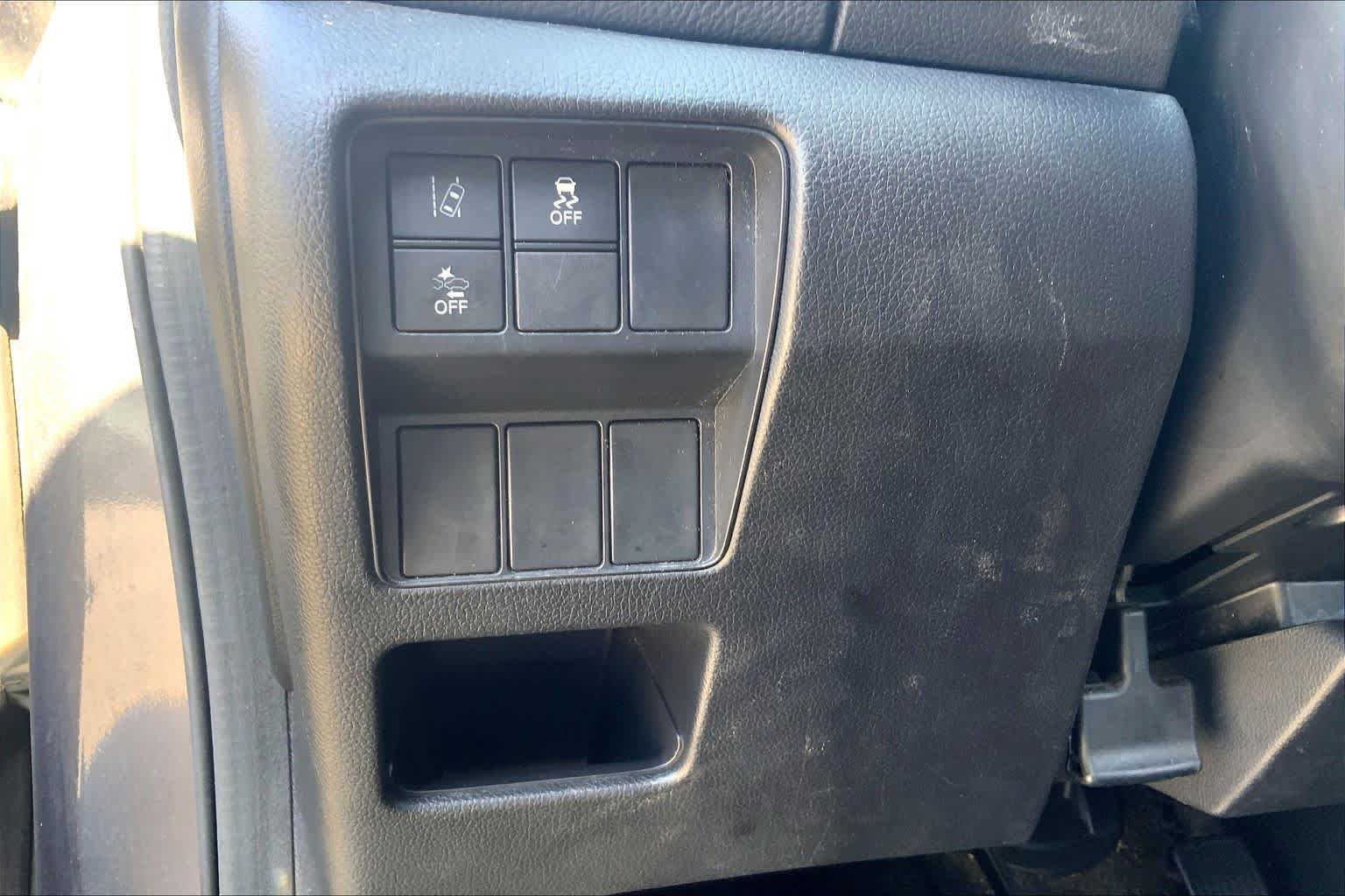 Used 2018 Honda CR-V EX image 30