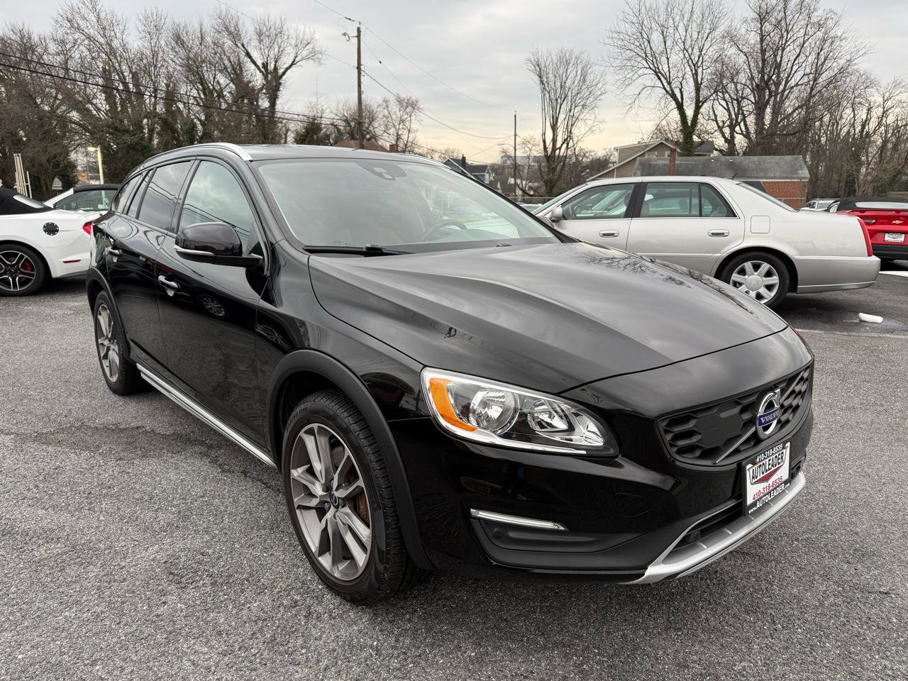 Used 2018 Volvo V60 T5 Cross Country w/ Convenience Package image 13