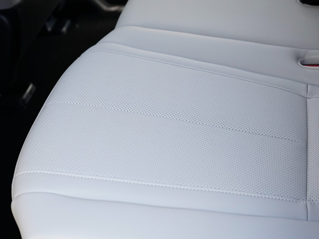 New 2026 INFINITI QX60 Luxe w/ Cargo Package image 28