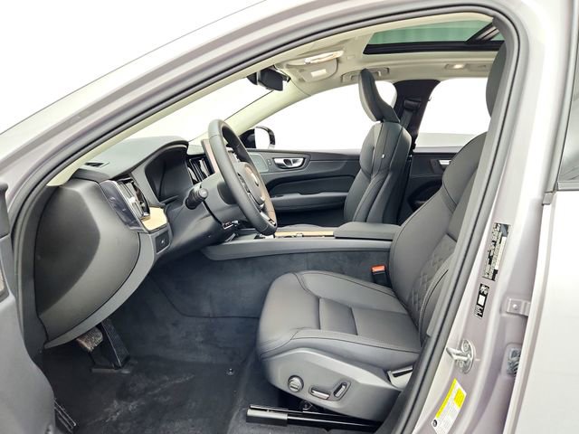New 2026 Volvo XC60 B5 Plus w/ Climate Package image 17
